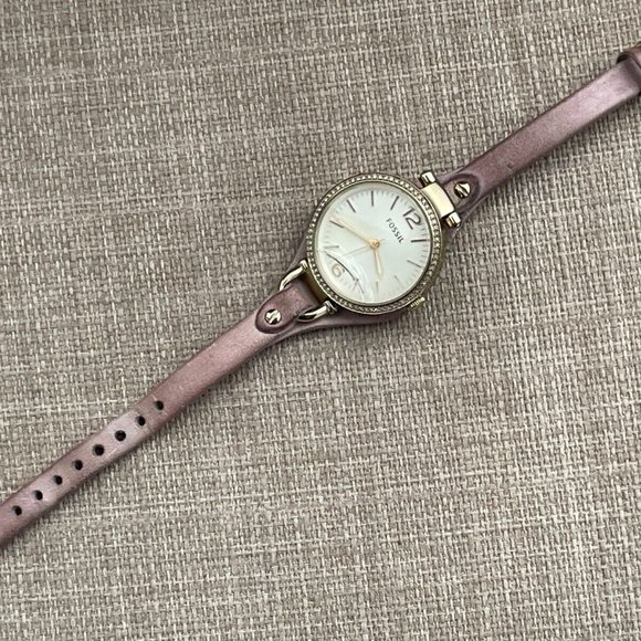 Fossil Ladies Wristwatch Pink Leather Band Gold Tone Case AS IS Read desc - Picture 5 of 11
